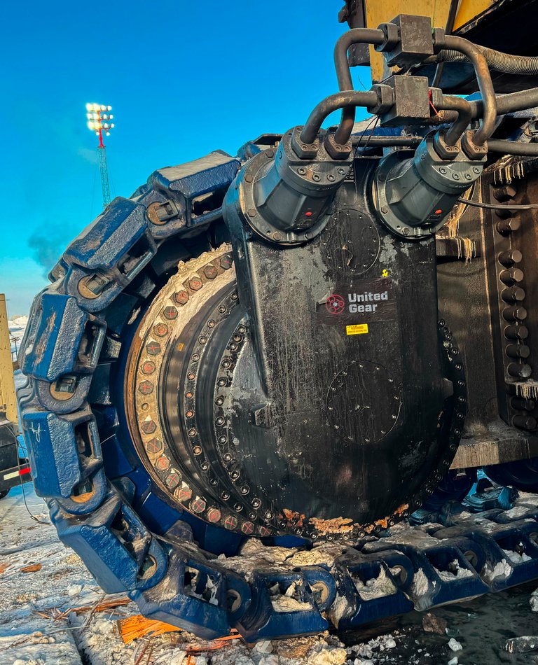 Hitachi Equipment: Hydraulic Shovel Products | Boundary